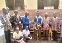 Settle Ghana donates to Soma Community.