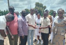 Bole MP Donates 100 Bags of Cement to Bole Hospital