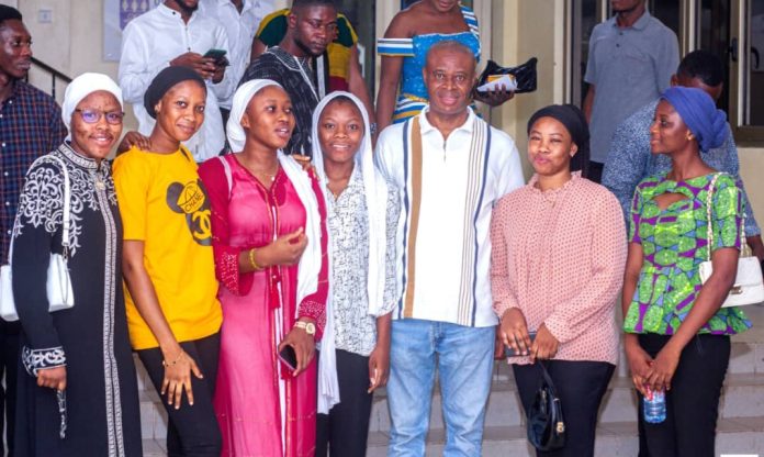 Screenshot_20231212_210005_Gallery